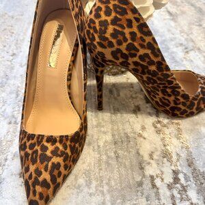 Fits like 8.5 - Leopard Liliana Kimye Pointed Toe Stiletto Heel Pumps, Size 9